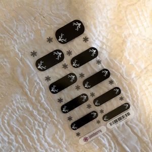 ✨ 3/$20 ✨ Jamberry | Into the North Nail Wrap